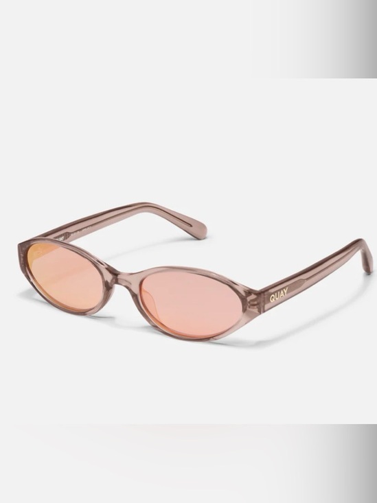 Quay Australia Accessories - New Quay AURA POINTS sunglasses